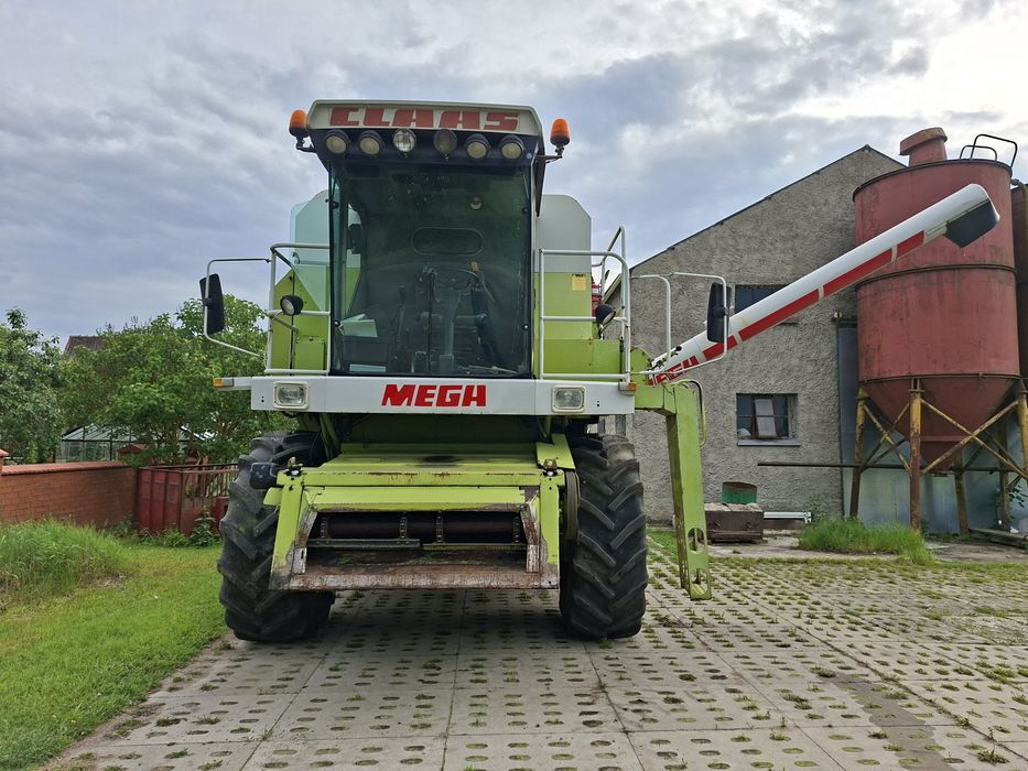 Claas mega 218 (nie dominator 108 98 208 204)