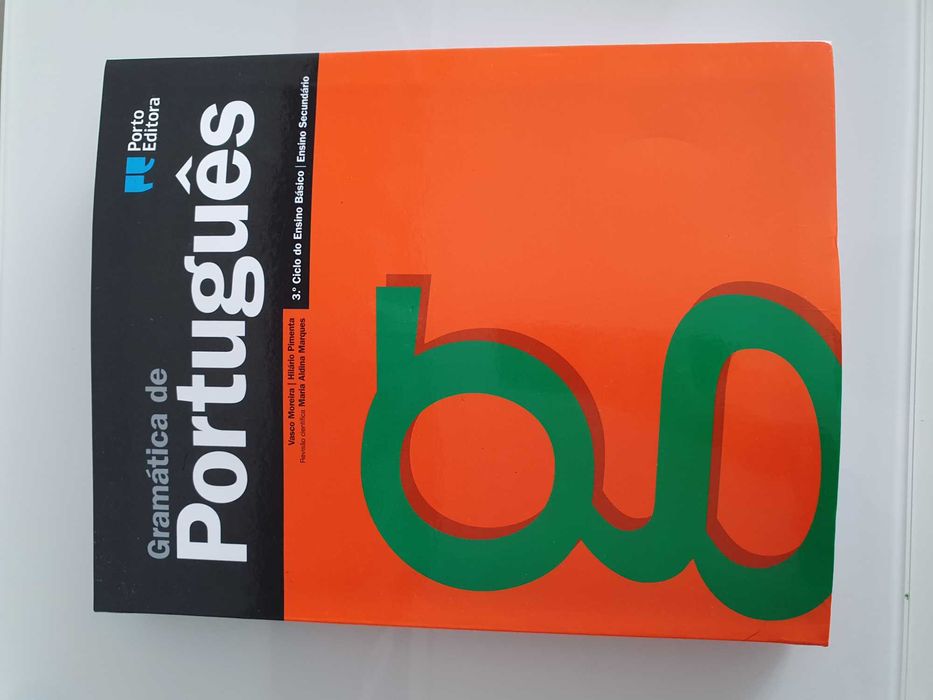 Livro "Gramática de Português - Ensino Secundário"
