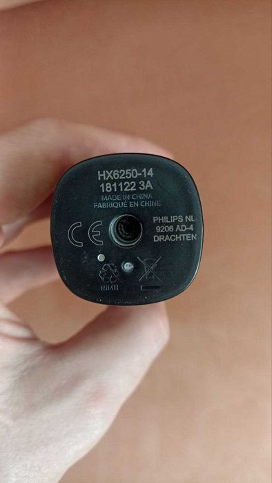 Електрична зубна щітка PHILIPS Sonicare HX6250-14