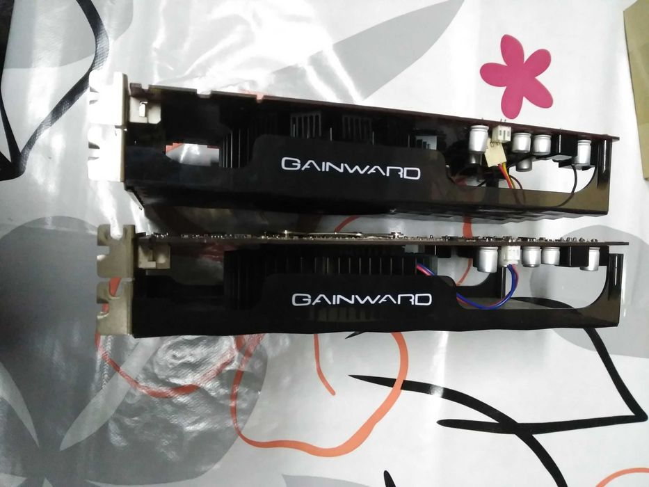 Placa gráfica ati gainward HD 4850