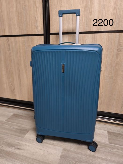 Новые Чемоданы валізи большие средние маленькие Л L