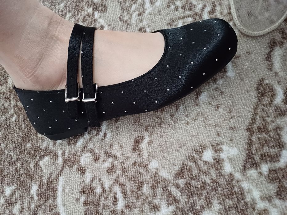 Жіночі балетки чорні