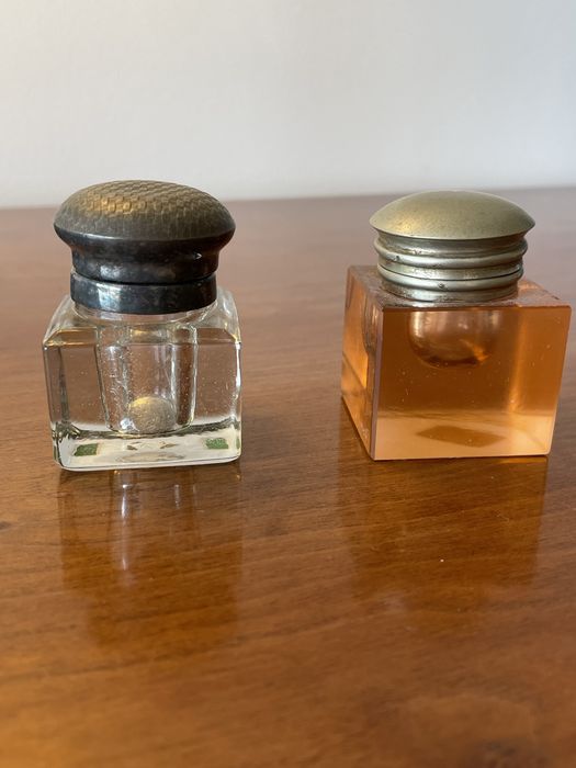 Mini tinteiros antigos em vidro