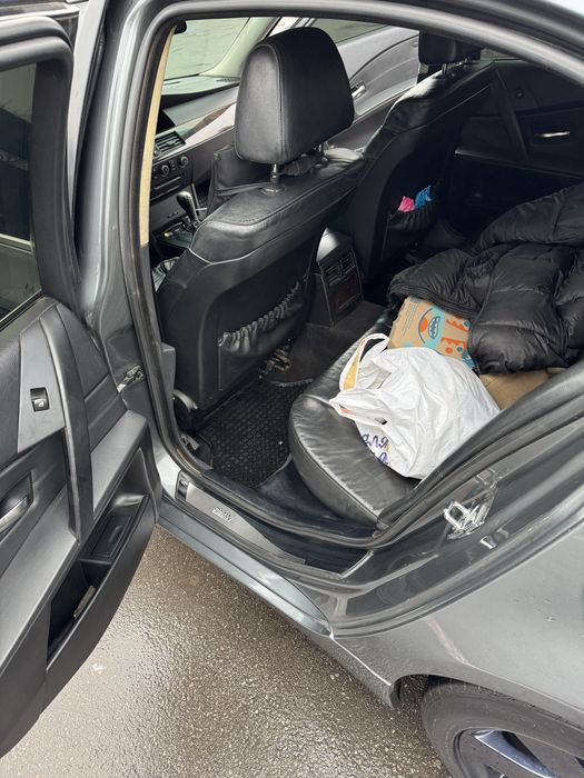 Продам БМВ е60 3л дизель