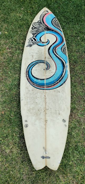Duas Pranchas surf iniciação
