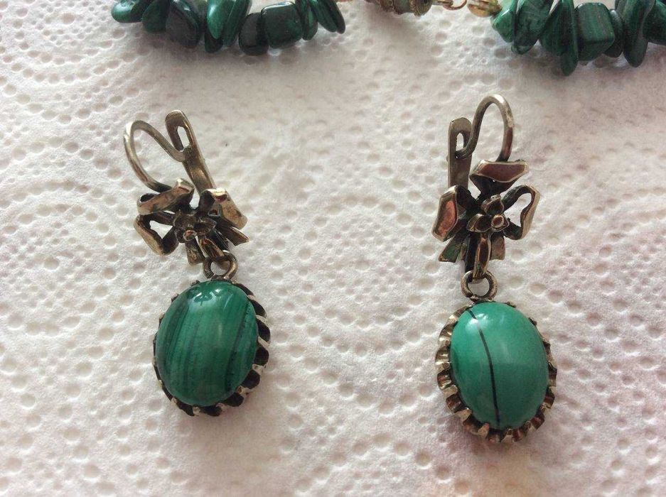 Старинные редкие женские серьги с натуральными камнями.