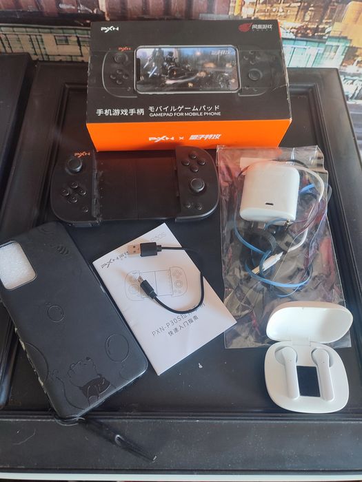 Игровая консоль для телефона+комплект наушников