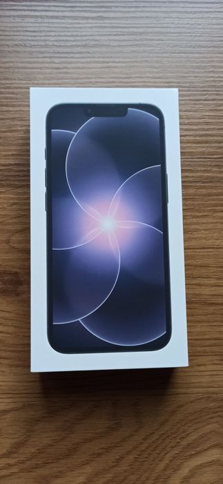 iPhone 17e 256GB czarny NOWY