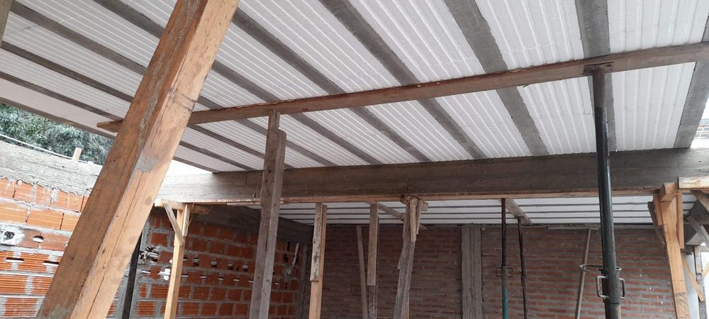 Pedreiro para pequenas e grandes reformas.