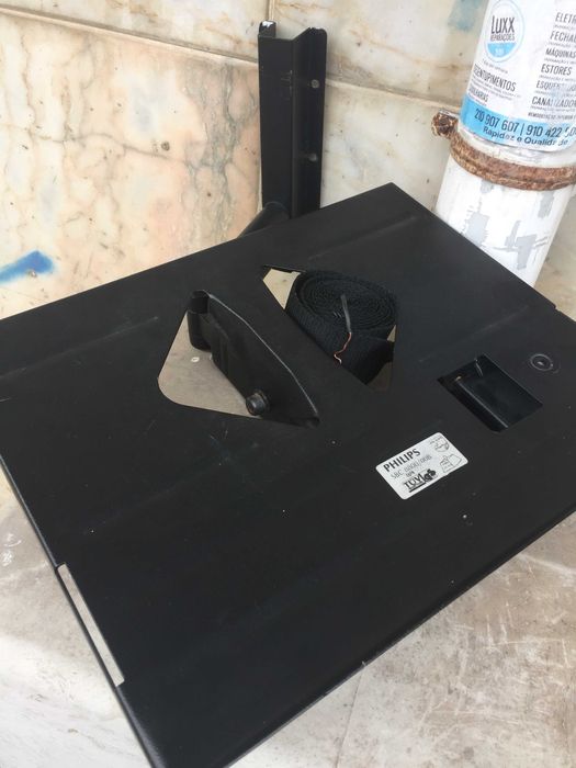 Suporte para televisão ou outros aparelhos