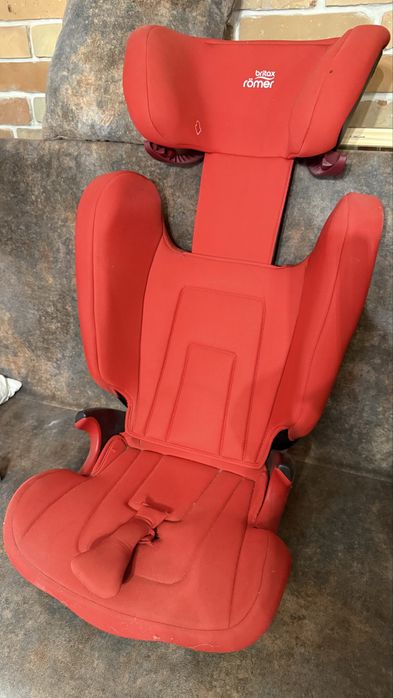 Автомобільне крісло