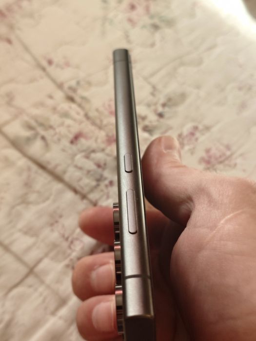 Телефон Samsung s24 Ultra