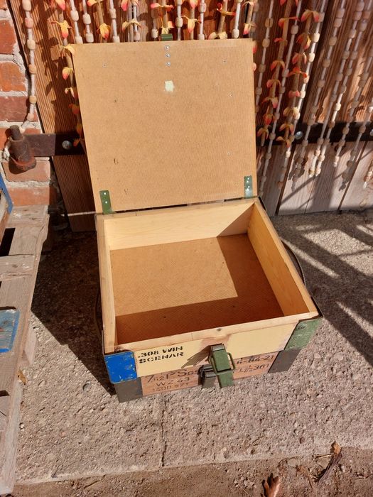 skrzynia wojskowa drewno