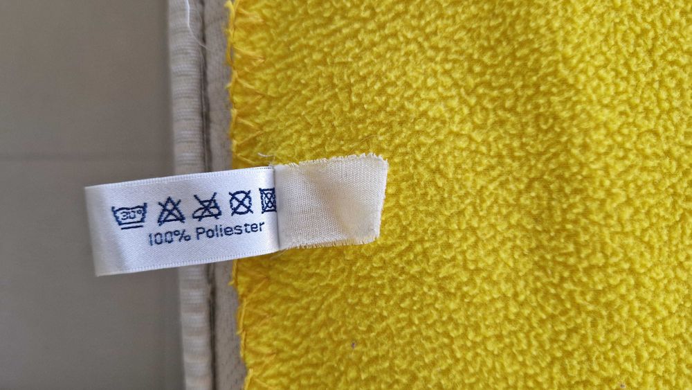 Manta amarela da marca Tarringtown House