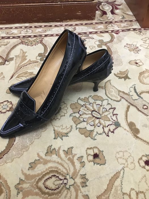 Женская обувь  кожаная