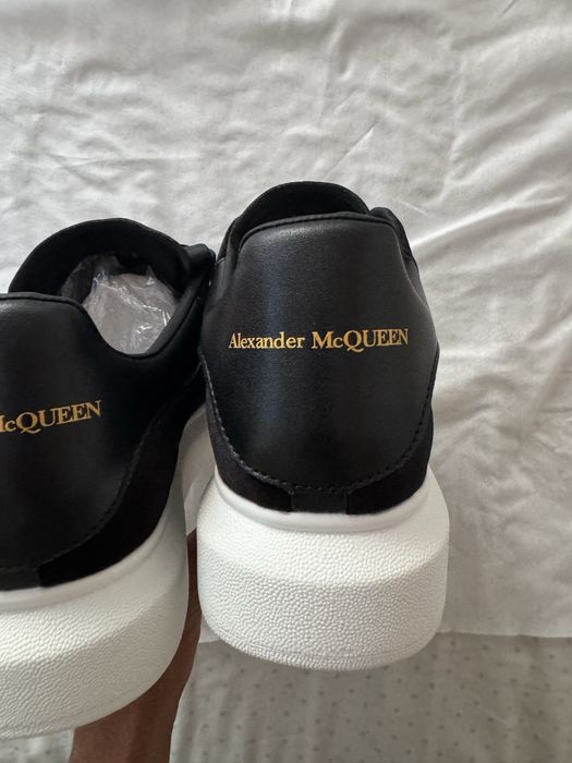 Alexander McQueen 42