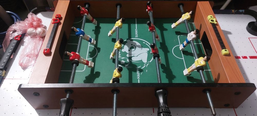 Продам футбол настольный в отличном состоянии