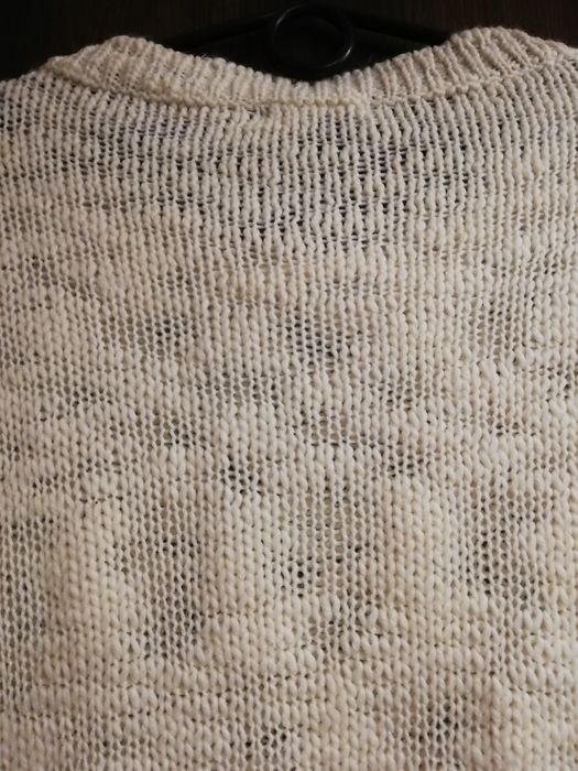 Sweterek kremowy rozm. M