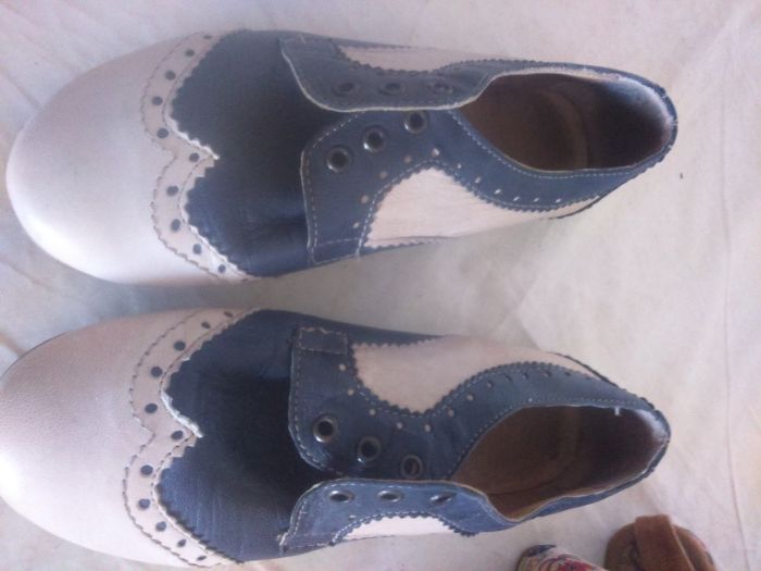 Sapatos vários .