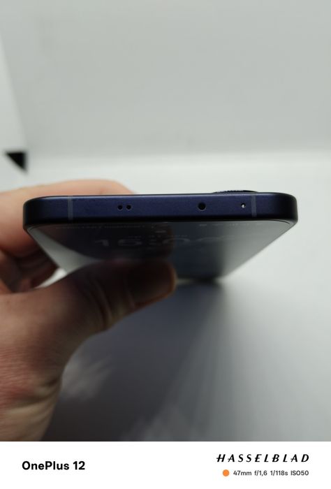 Продам Oppo Reno  13 5G 12/256Gb