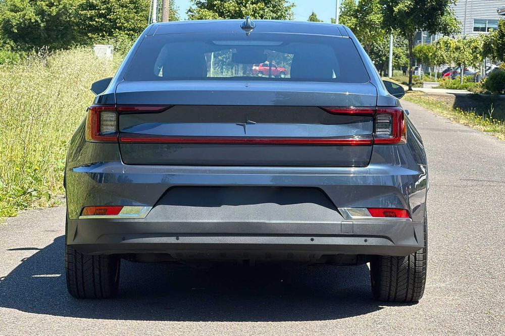 Polestar 2      2021