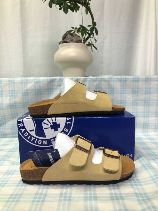 Birkenstock Arizona Soft Footbed Suede kolor piasku Rozmiar 38