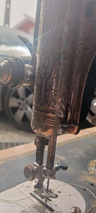 Maquina de costura antiga