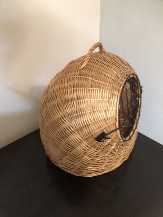 Хатка-переноска для кота