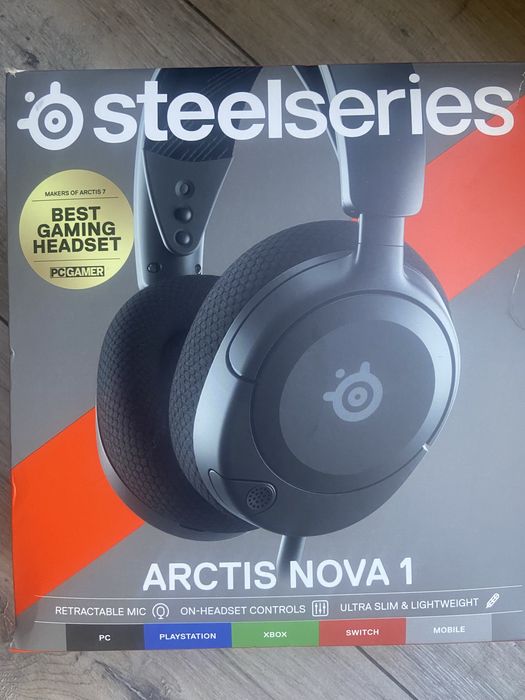 Sluchawki steelseries Arctis Nova 1