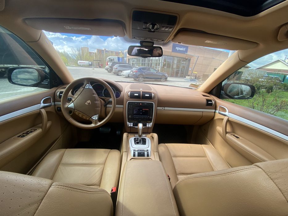 Продам Porsche Cayenne