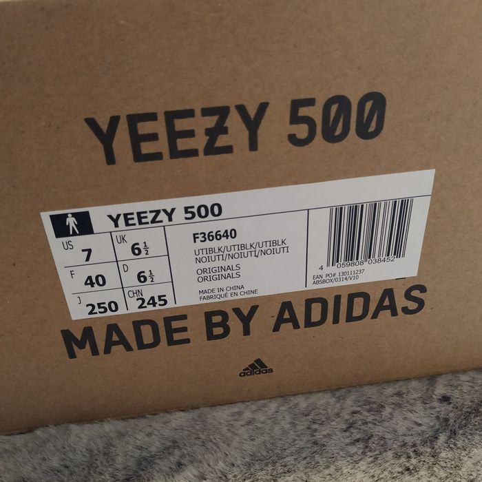 Yeezy 500 Utility Black EU 40 US 7