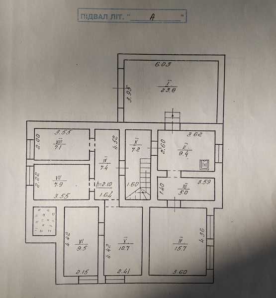 Великий будинок із землею, гаражем на початку міста _RR