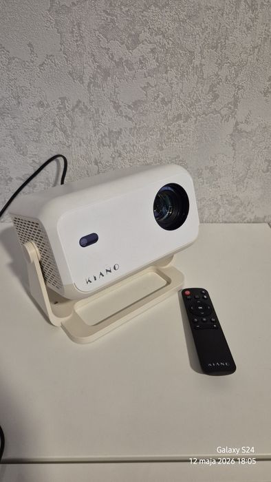 Projektor  Kiano KVC01 WiFi Android 11 FULL HD 4K Autofocus LED