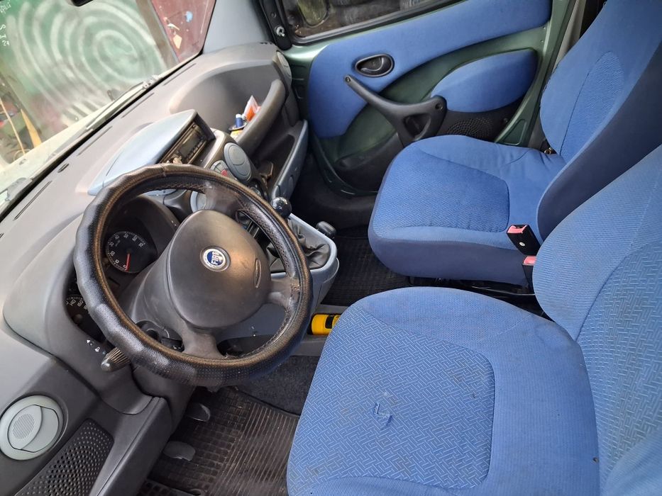 автомобіль фіат добло 1.9тді