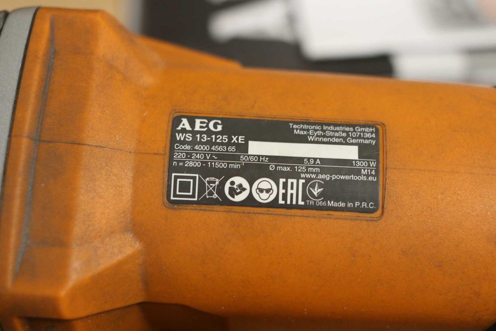Кутова шліфмашина болгарка AEG WS 13-125 XE