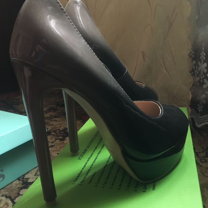 Туфли на шпильке