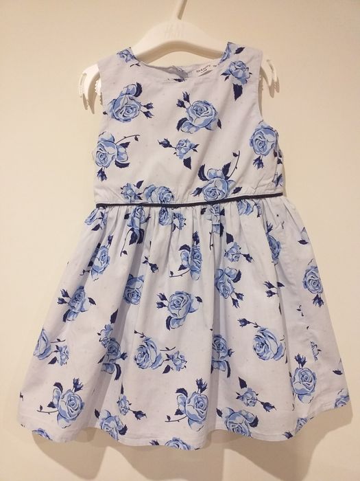 Sukienka rozmiar 104