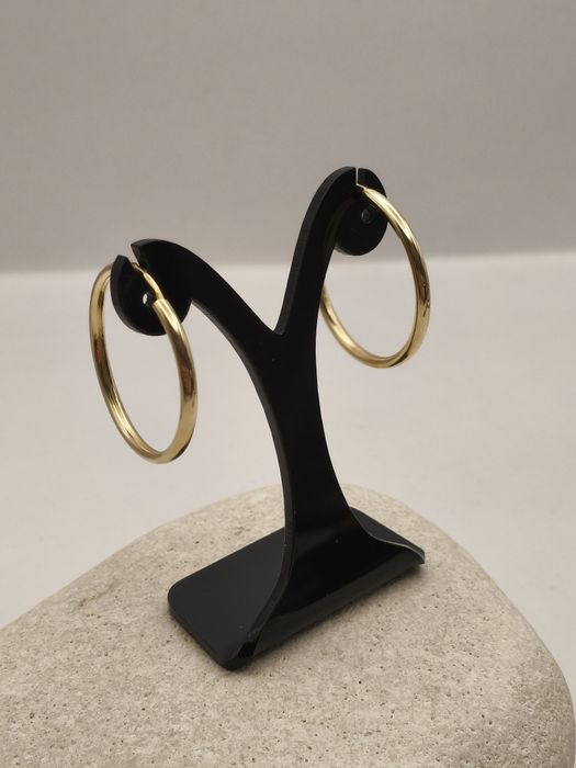 Złote kolczyki kółka