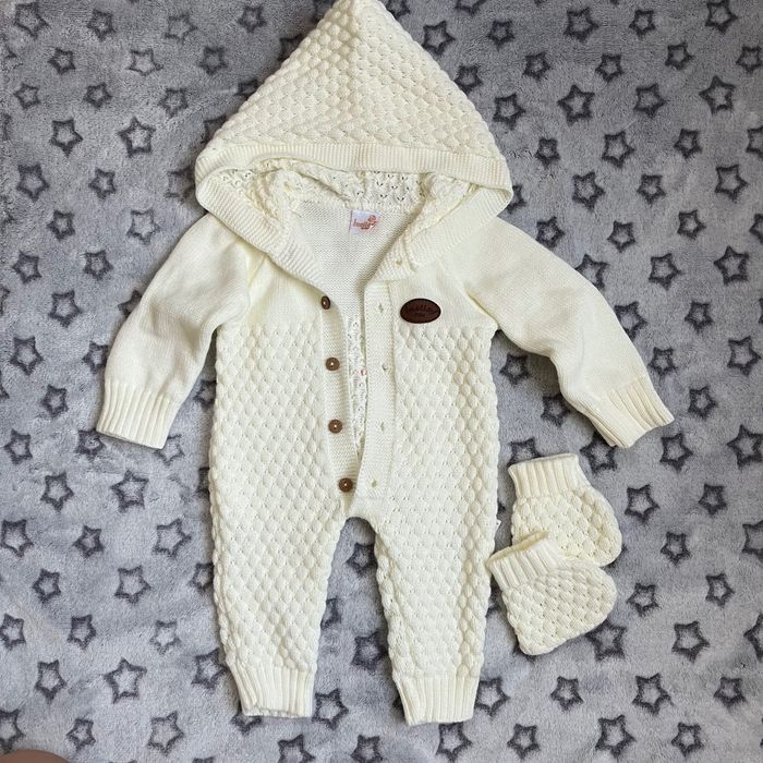 Нарядний чоловічок для малюка на виписку,хрестини