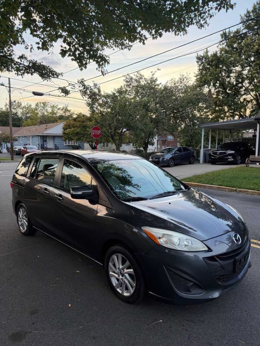 Mazda 5      2014