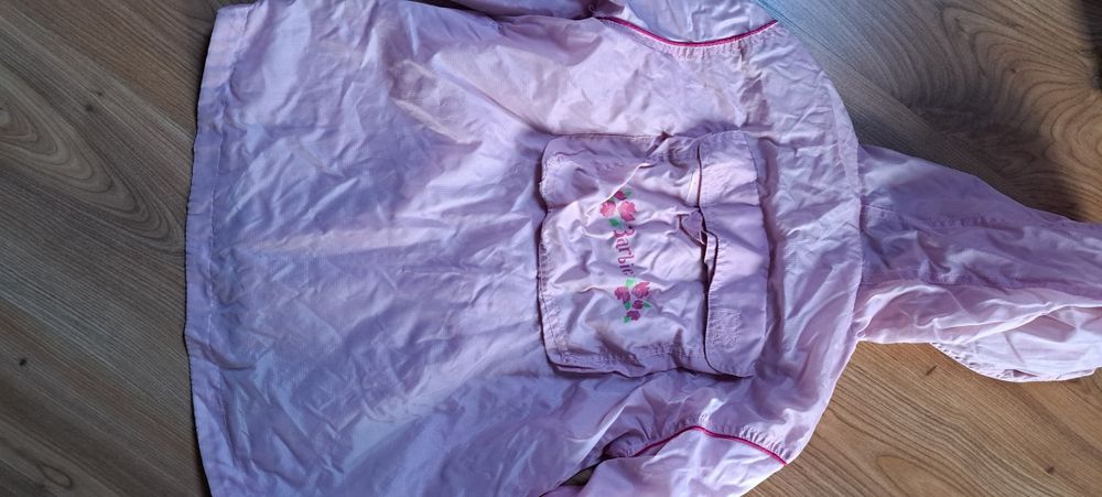 Kurtka przeciwdeszczowa 128 barbie