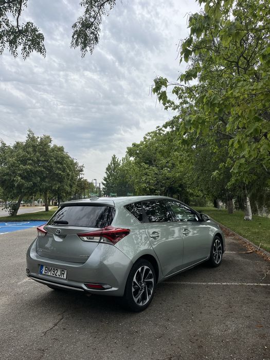 Toyota Auris 1.8 Hybrid