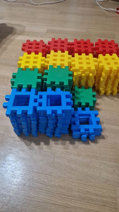 Klocki konstrukcyjne wafle - 145 sztuk