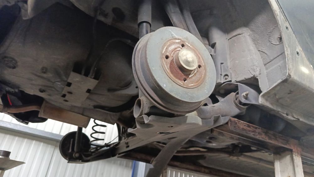 Eixo traseiro tambor DACIA Sandero II (5S_)