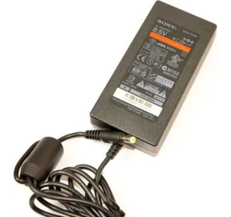 Zasilacz do konsoli SONY Do PS2 PlayStation SCPH-70100  8,5V  5,65A