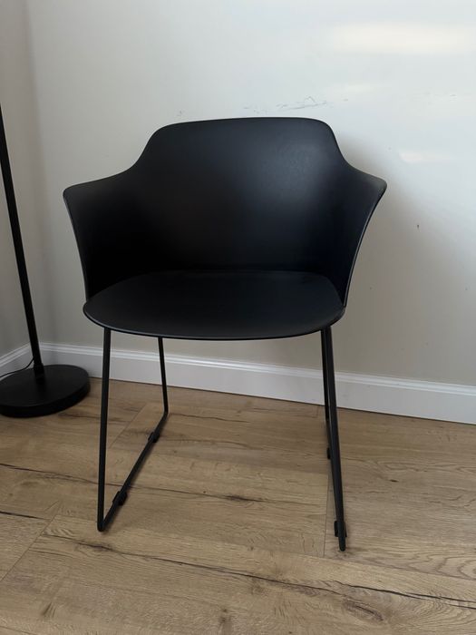 Крісла чорні JYSK