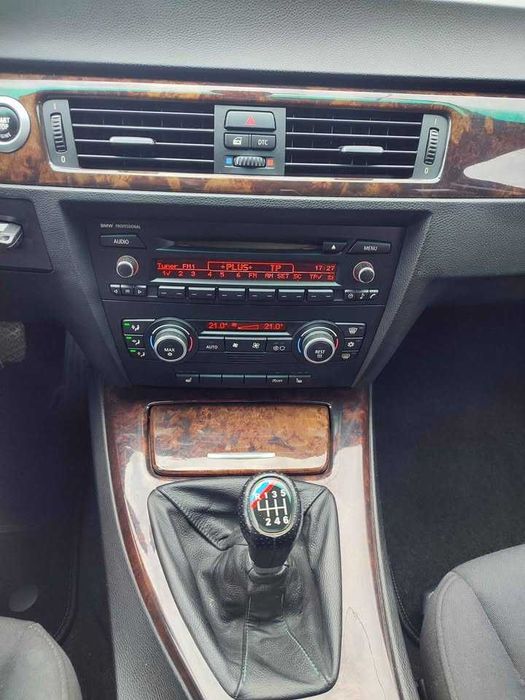 BMW 318i 2.0 143KM 2008rok