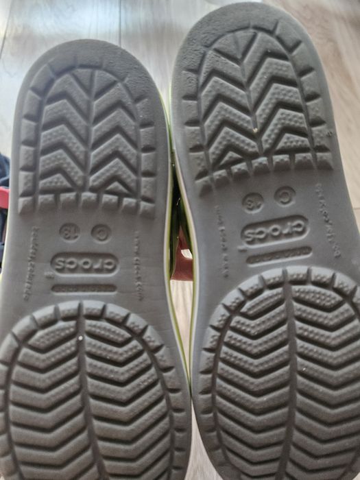 Crocs sandaly 2 pary C13