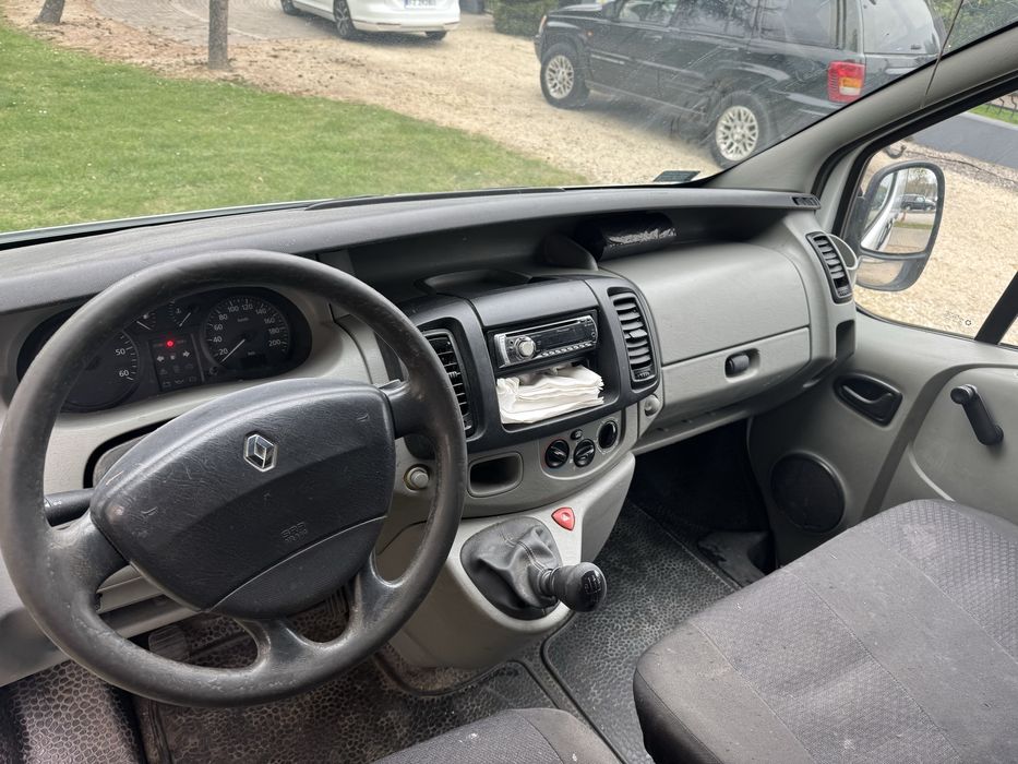 Renault Trafic 1.9td 2001r blaszak w pelni sprawny