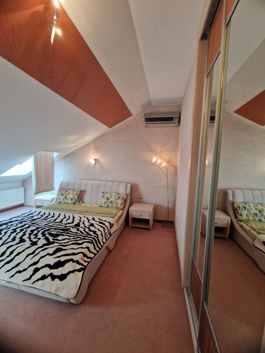 Аренда 4 квартира 2 уровня Центр